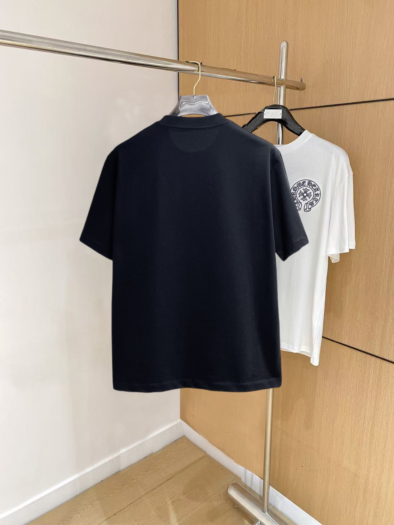 short sleeves